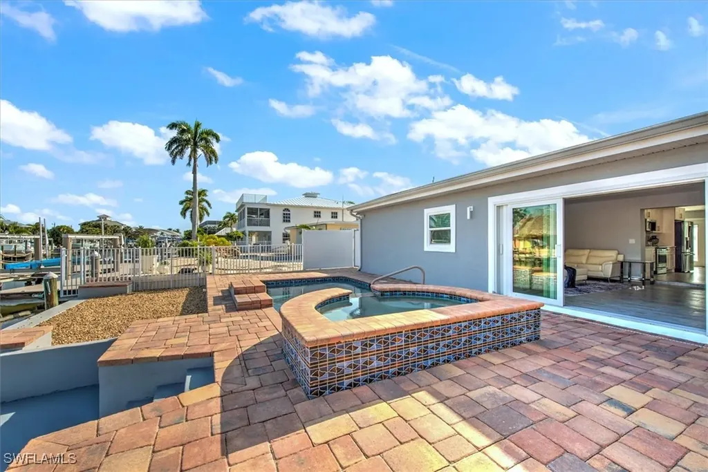127 Albatross Street Fort Myers Beach FL 33931