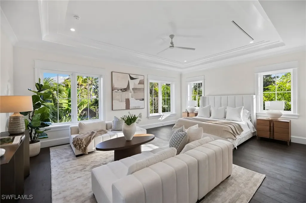 330 Hawser Lane Naples FL 34102