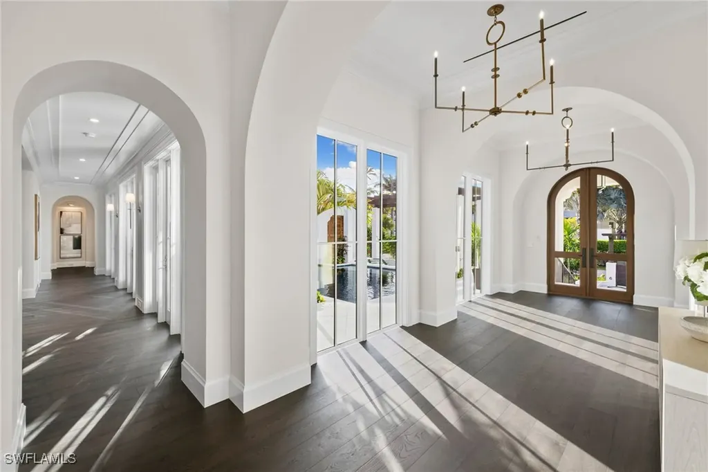 330 Hawser Lane Naples FL 34102