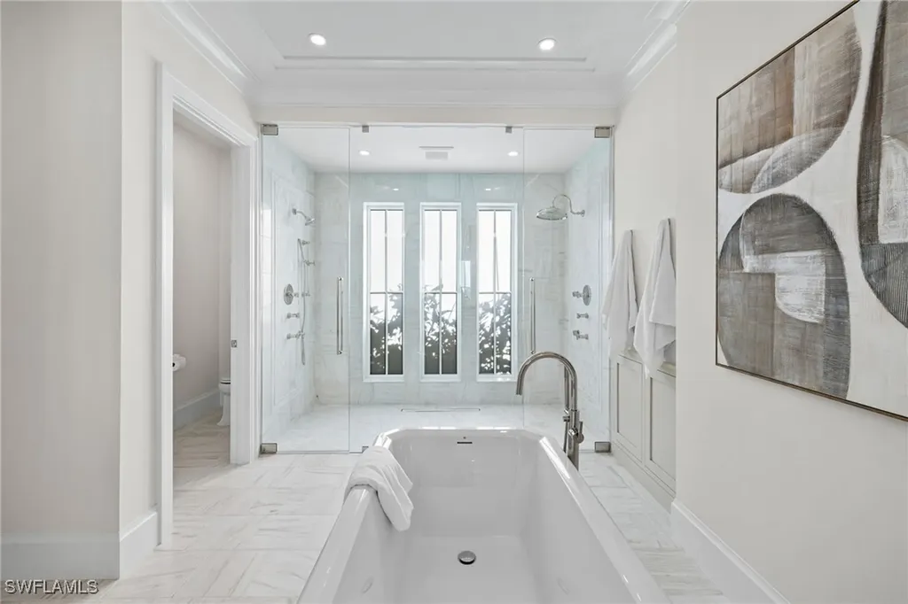 330 Hawser Lane Naples FL 34102