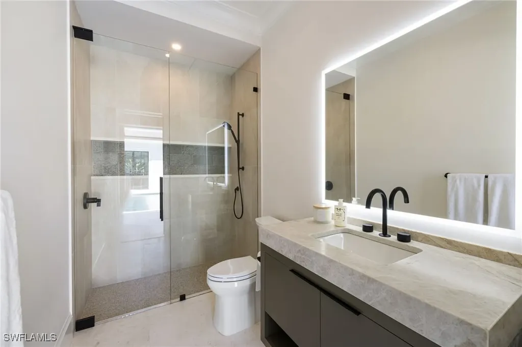 330 Hawser Lane Naples FL 34102