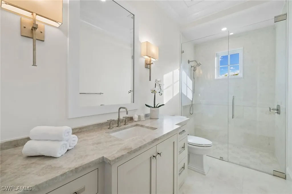 330 Hawser Lane Naples FL 34102