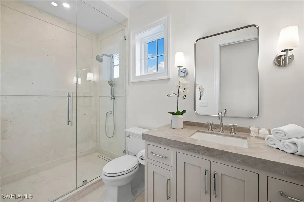330 Hawser Lane Naples FL 34102