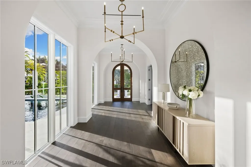 330 Hawser Lane Naples FL 34102