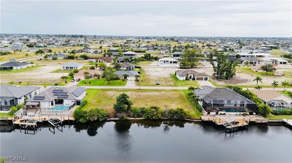 718 NW 38th Place Cape Coral FL 33993