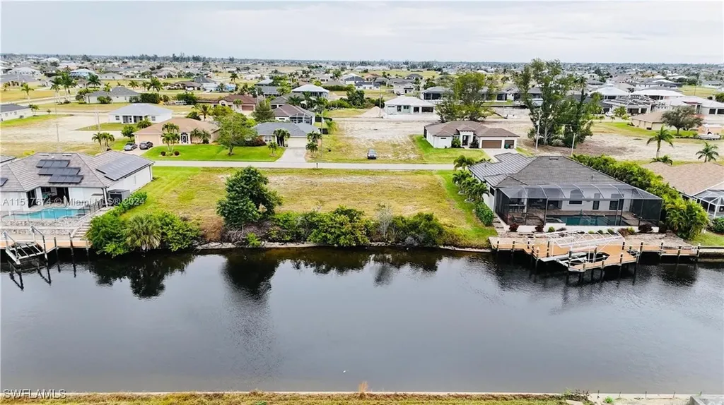 718 NW 38th Place Cape Coral FL 33993