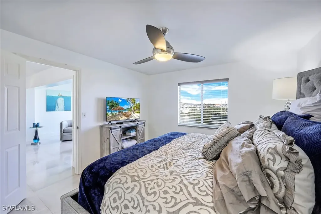 10684 Gulf Shore Drive Naples FL 34108