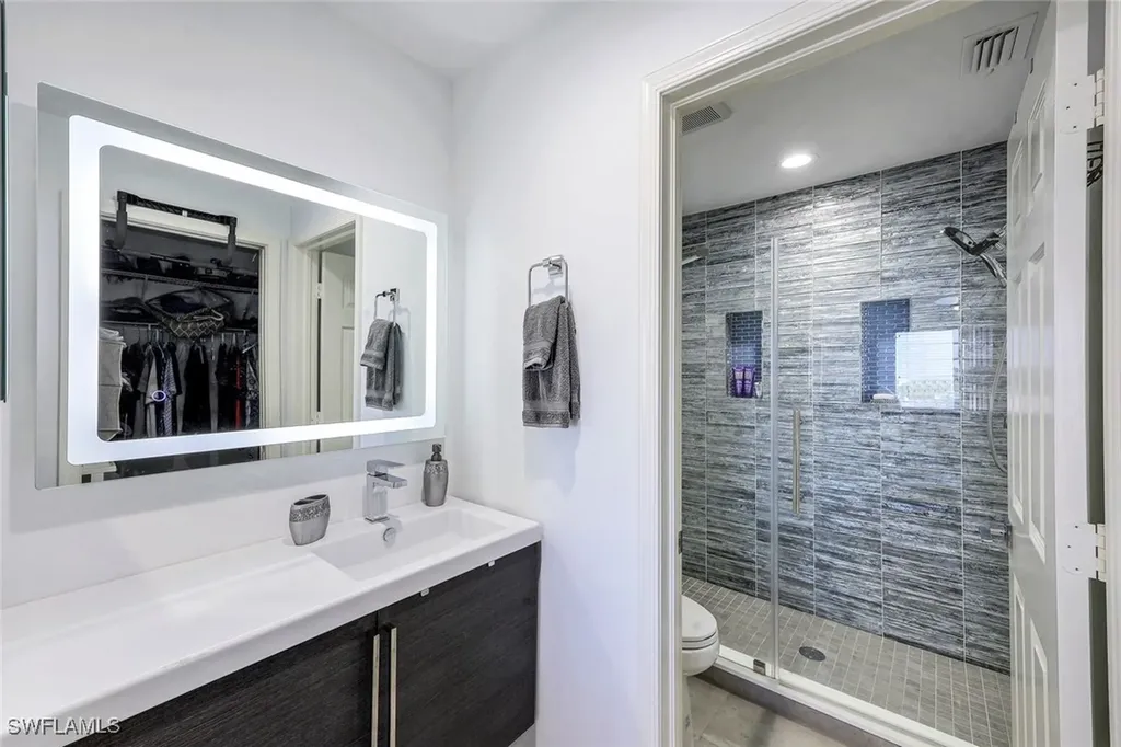 10684 Gulf Shore Drive Naples FL 34108