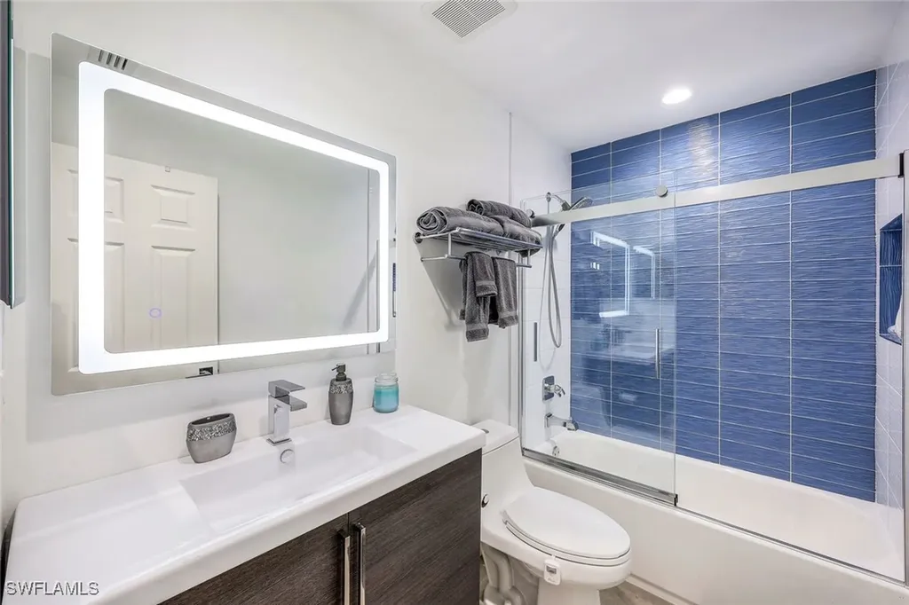 10684 Gulf Shore Drive Naples FL 34108