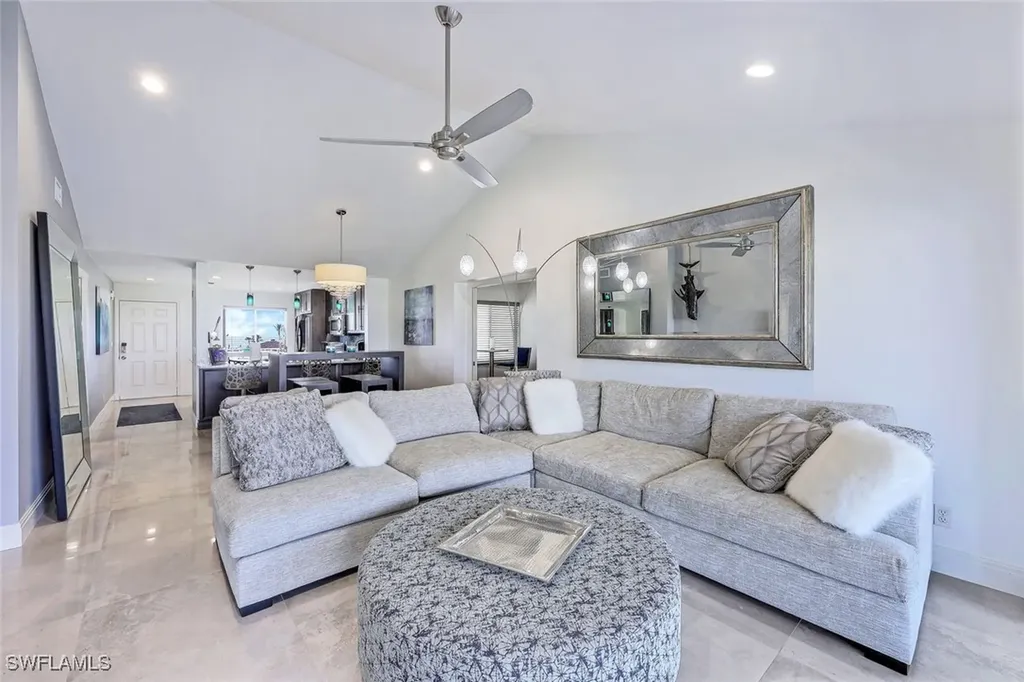 10684 Gulf Shore Drive Naples FL 34108