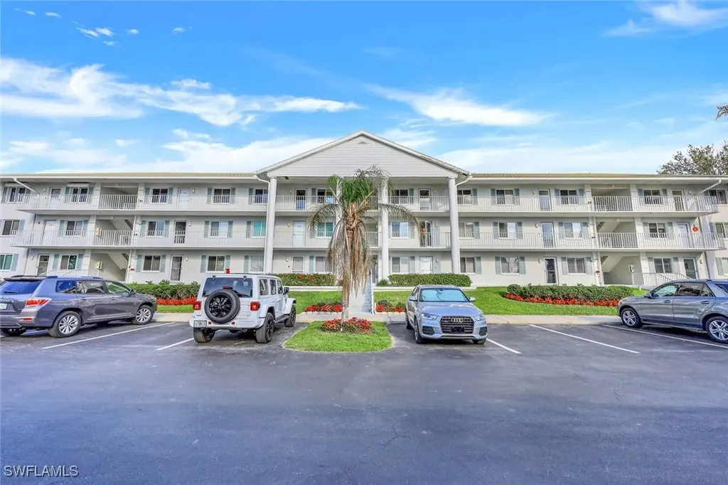 10684 Gulf Shore Drive Naples FL 34108