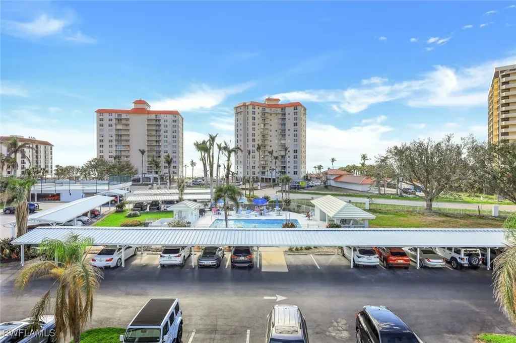 10684 Gulf Shore Drive Naples FL 34108