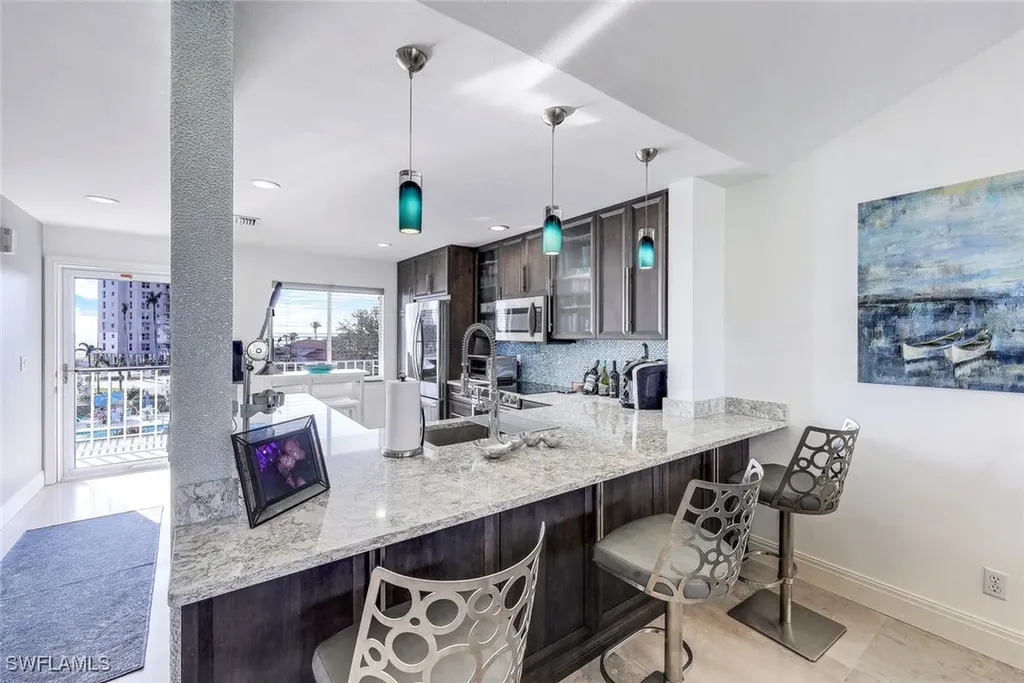 10684 Gulf Shore Drive Naples FL 34108