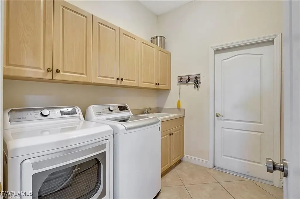 2151 NE 20th Lane Cape Coral FL 33909