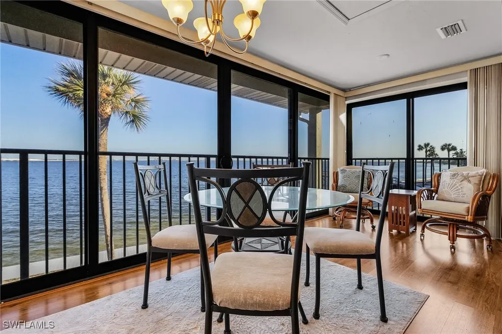 760 Sextant Drive Sanibel FL 33957