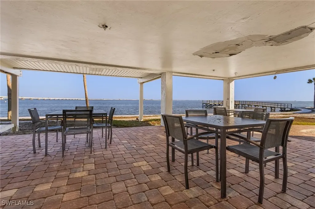 760 Sextant Drive Sanibel FL 33957