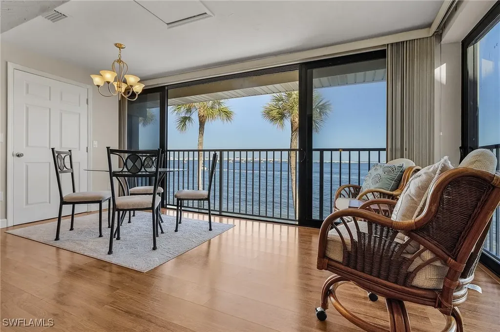 760 Sextant Drive Sanibel FL 33957