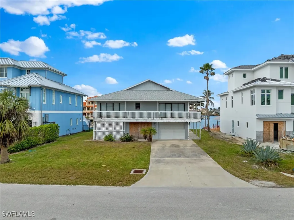 259 Trade Winds Avenue Naples FL 34108
