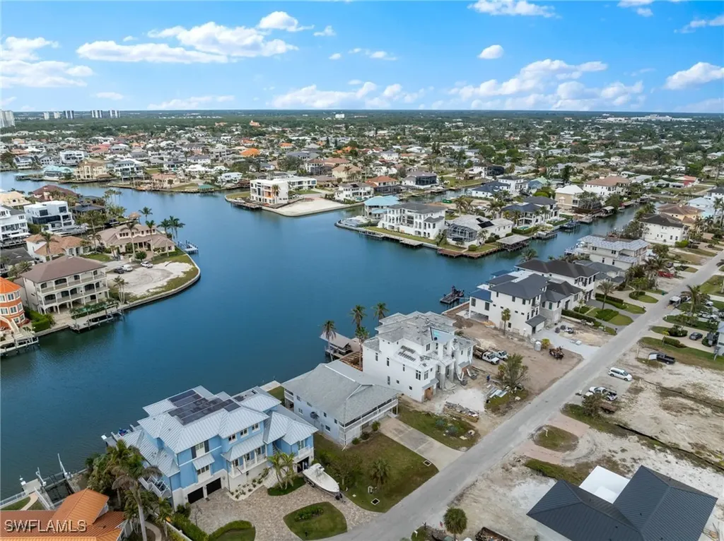 259 Trade Winds Avenue Naples FL 34108