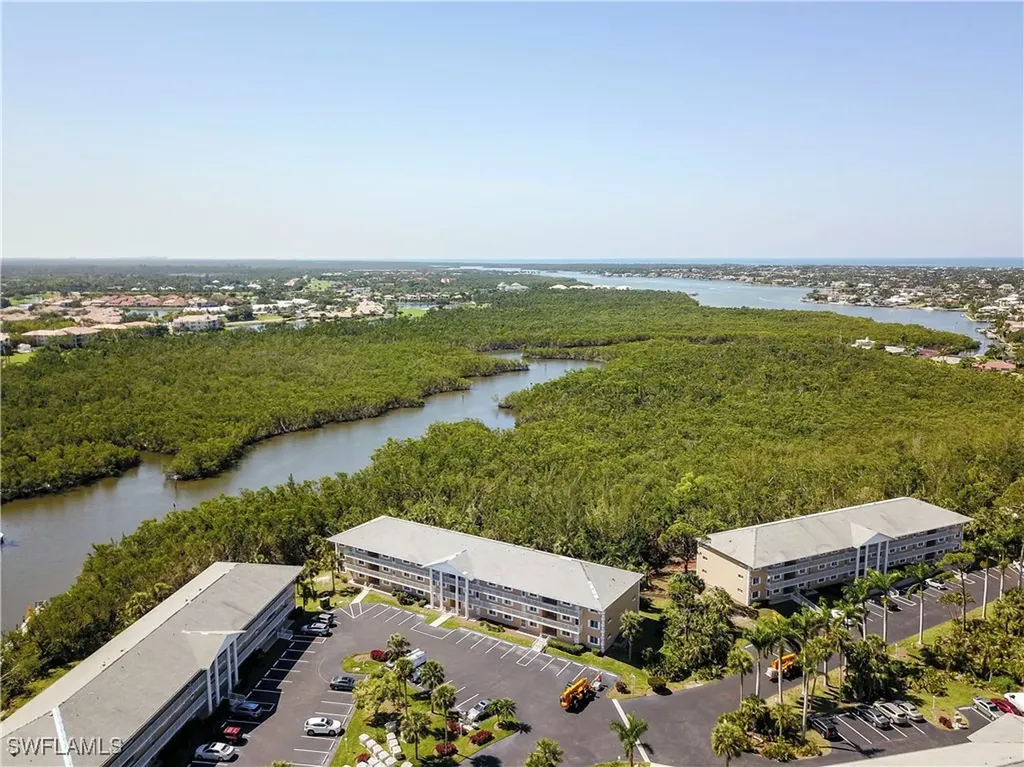 3072 Sandpiper Bay Circle Naples FL 34112