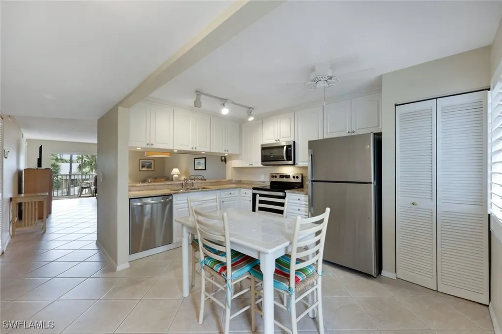 3072 Sandpiper Bay Circle Naples FL 34112