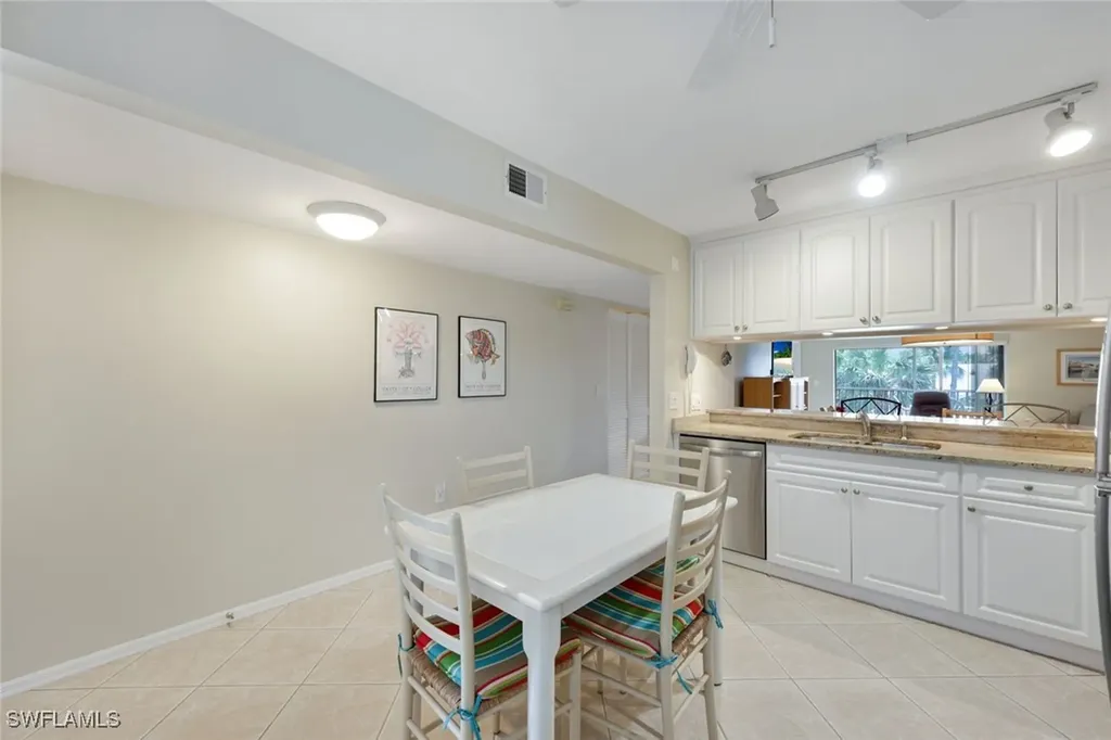 3072 Sandpiper Bay Circle Naples FL 34112
