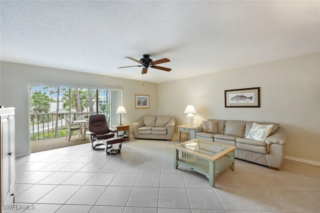 3072 Sandpiper Bay Circle Naples FL 34112