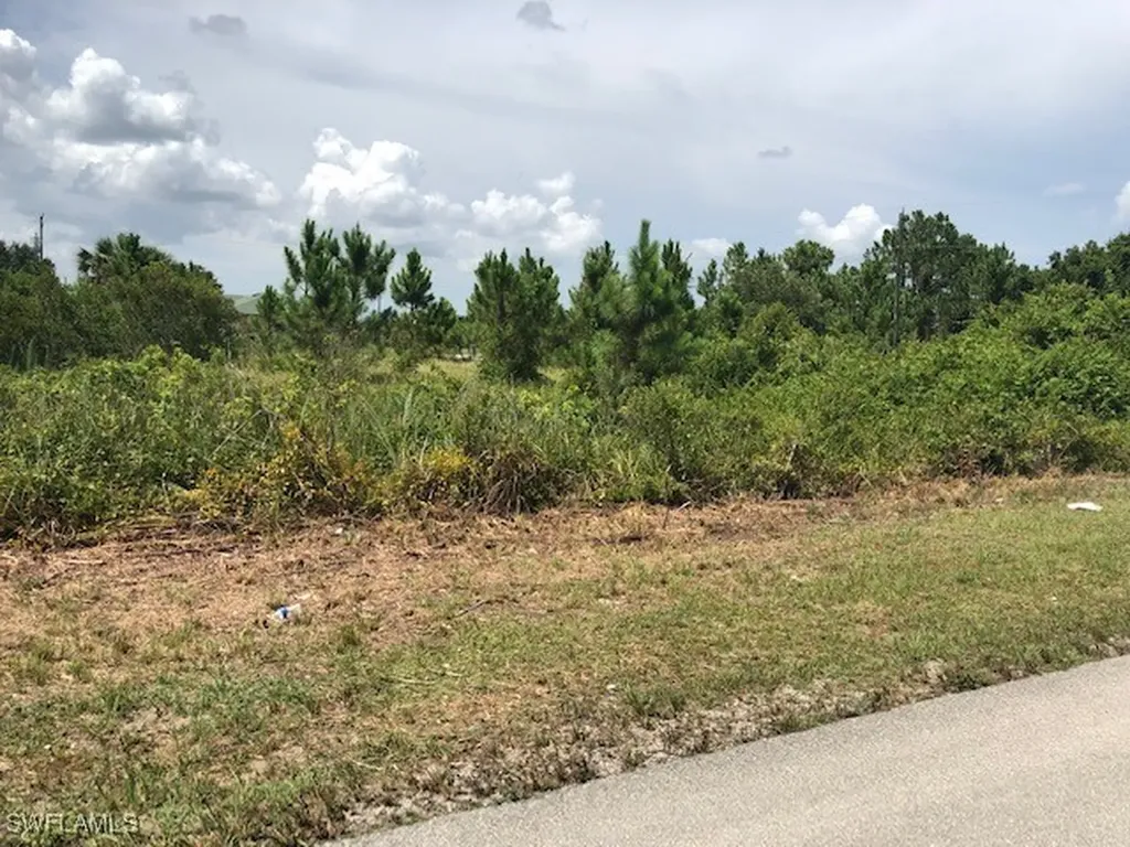 2506 53rd Street W Lehigh Acres FL 33971
