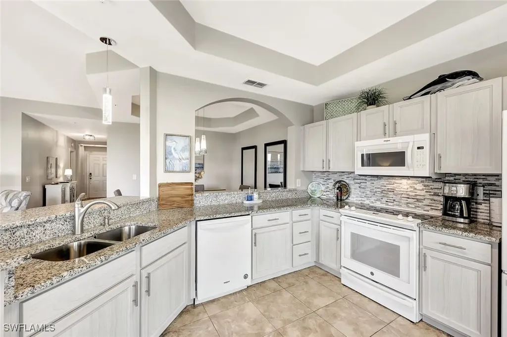 20800 Hammock Greens Lane Estero FL 33928