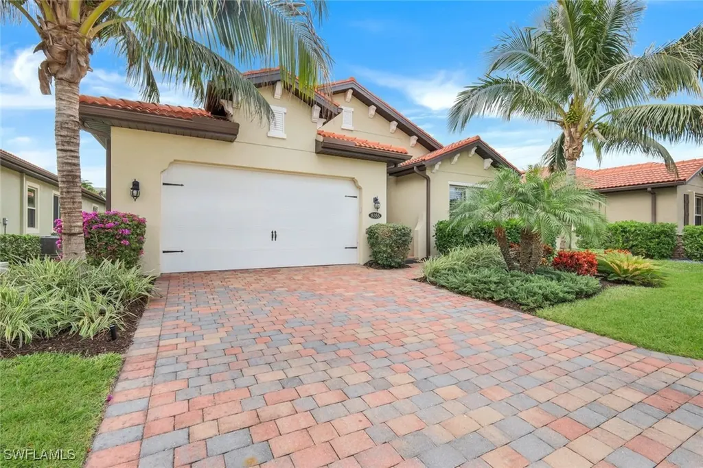 Naples FL, 16355 Barclay Court