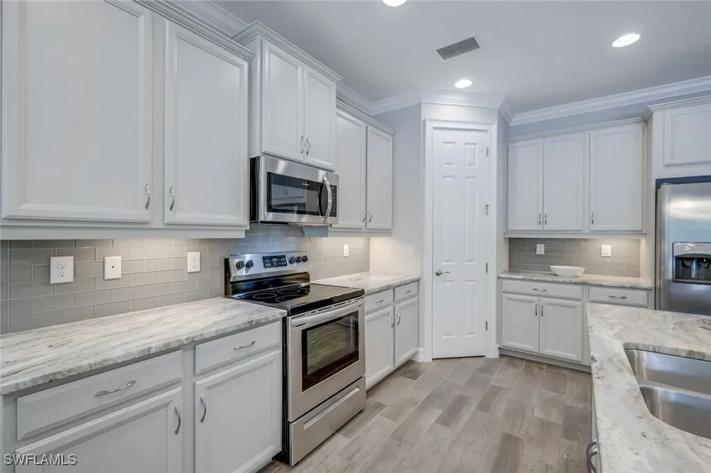 16355 Barclay Court Naples FL 34110