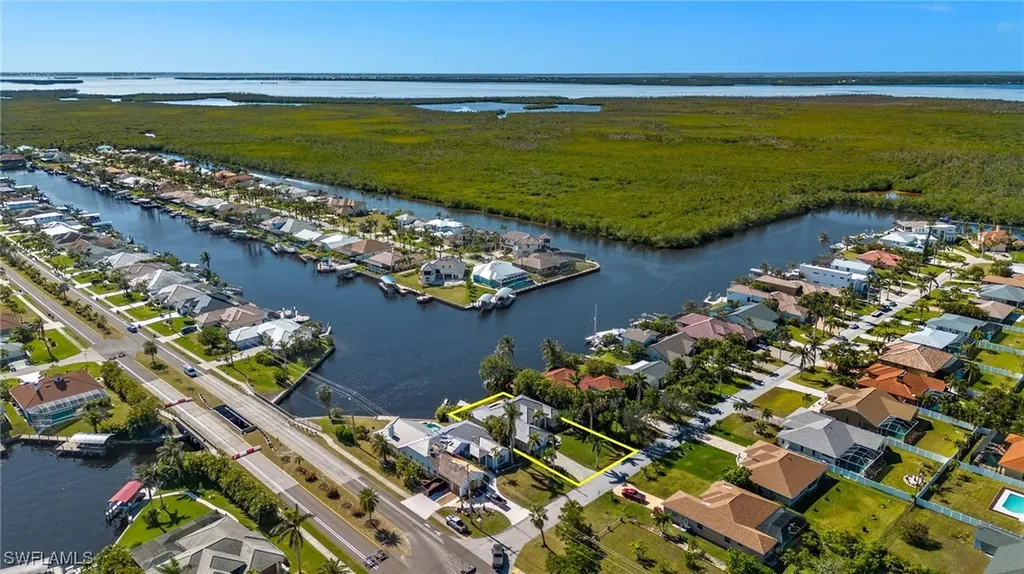 2806 SW 51st Street Cape Coral FL 33914