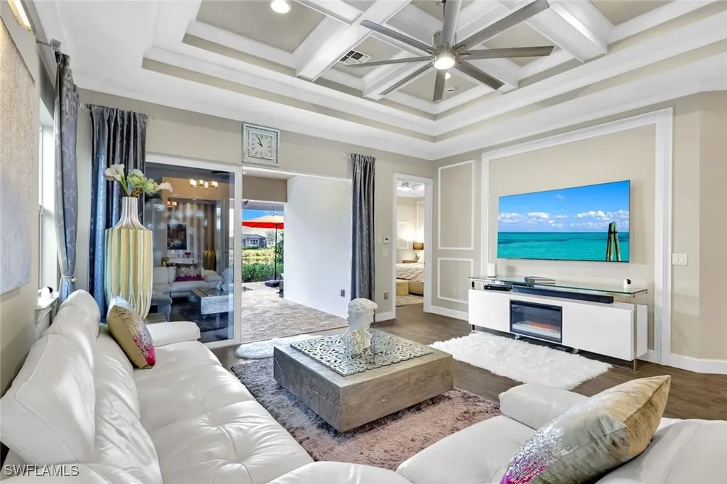 6927 Cay Court Naples FL 34113