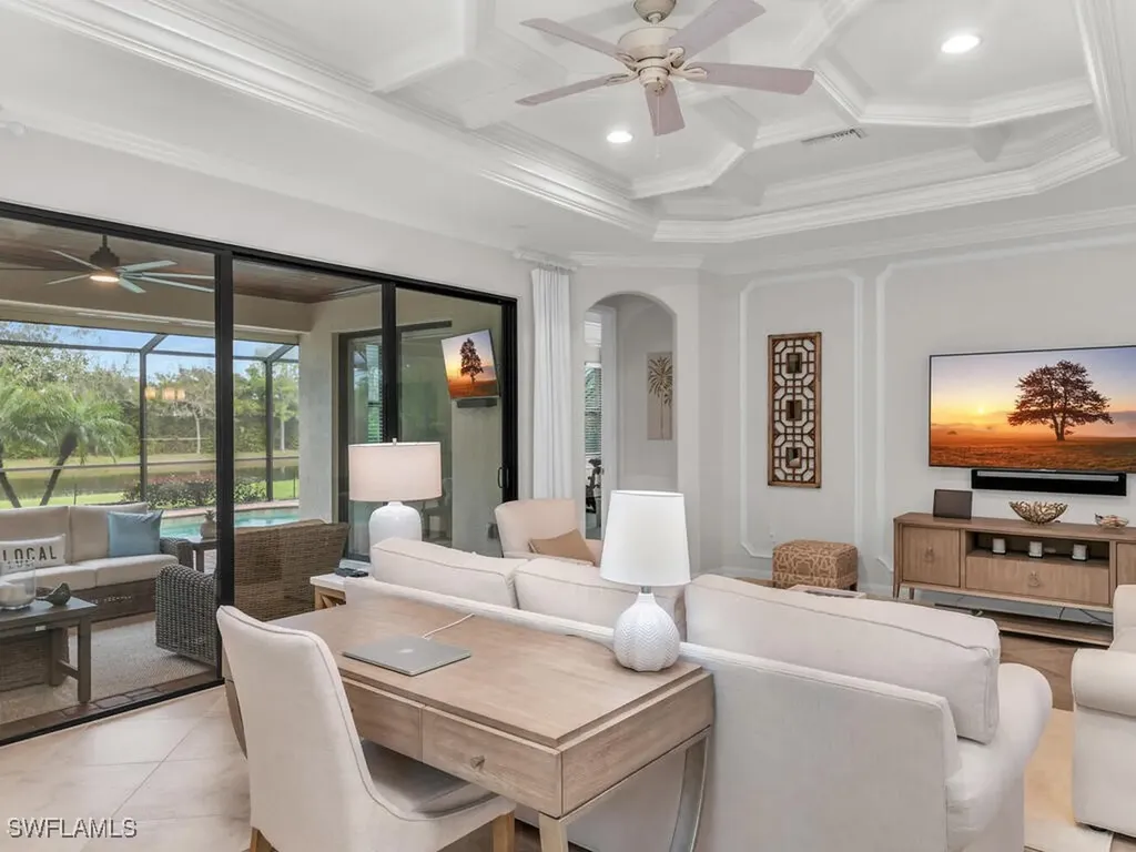 2962 Aviamar Circle Naples FL 34114