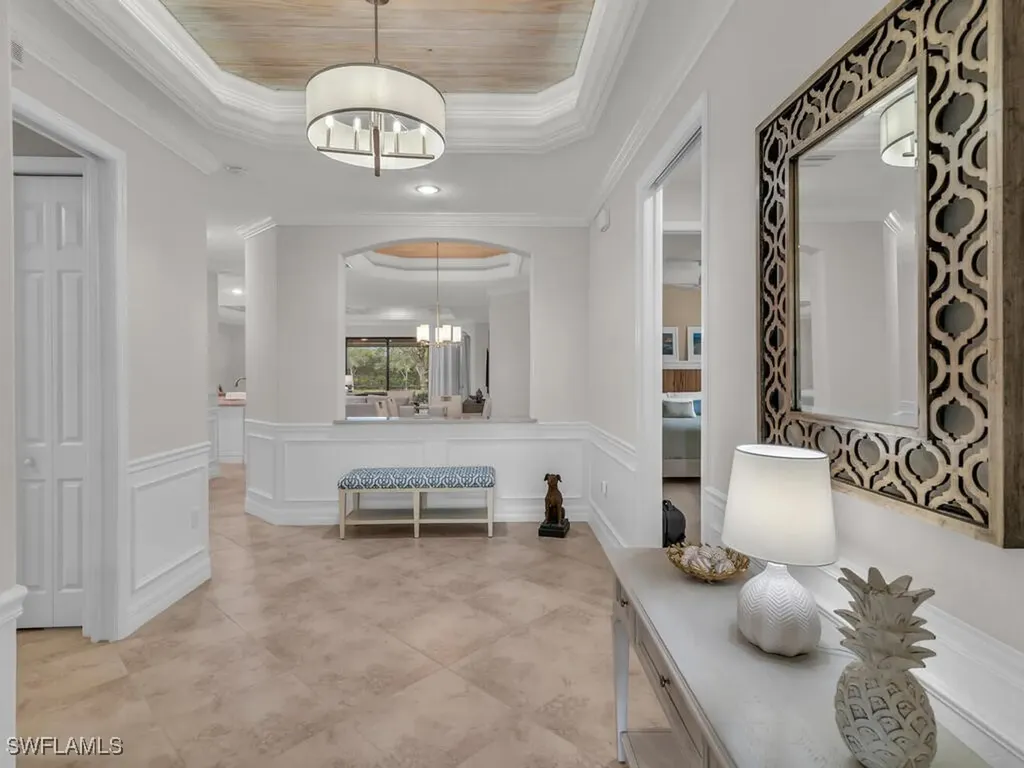 2962 Aviamar Circle Naples FL 34114