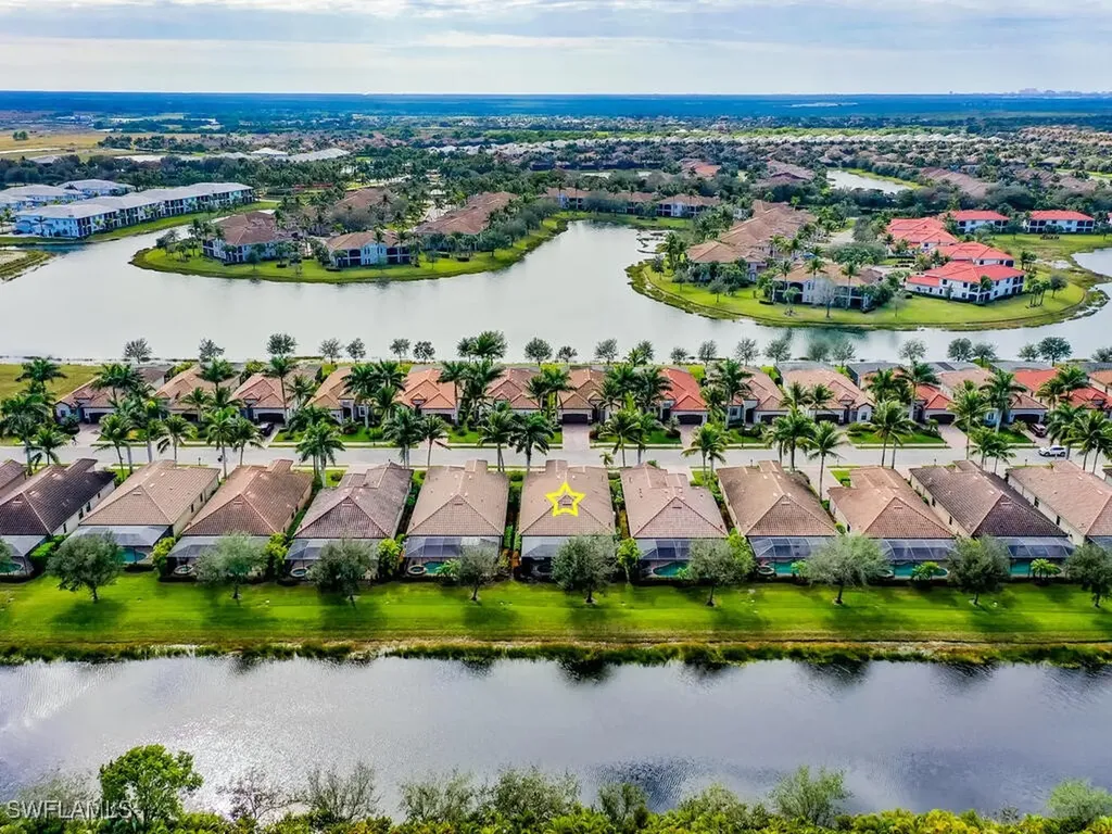 2962 Aviamar Circle Naples FL 34114