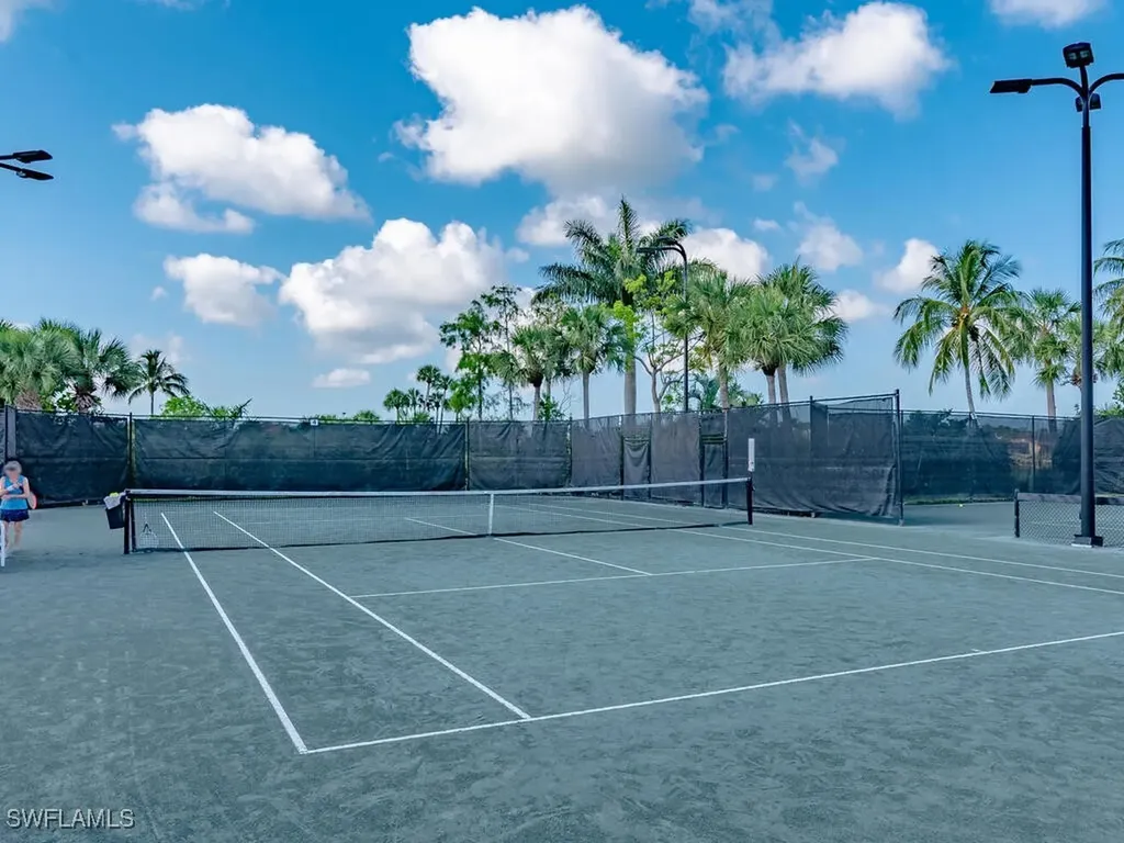 2962 Aviamar Circle Naples FL 34114