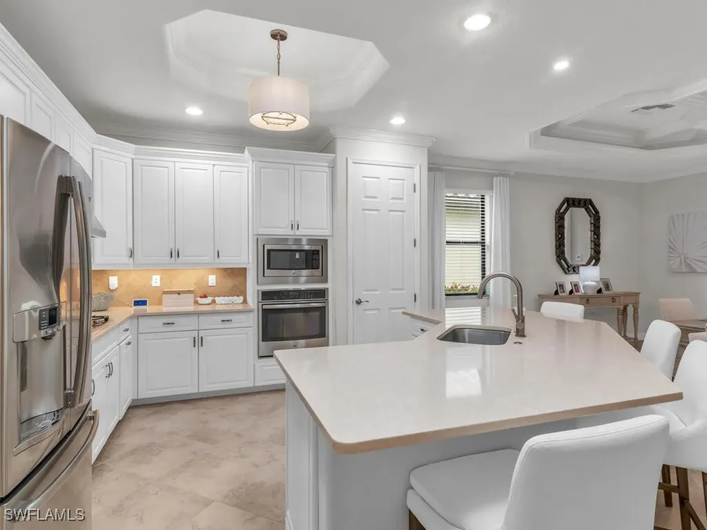 2962 Aviamar Circle Naples FL 34114