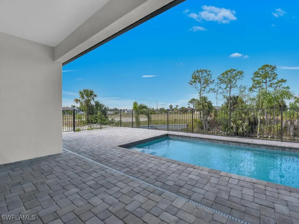 4116 NE 21st Place Cape Coral FL 33909