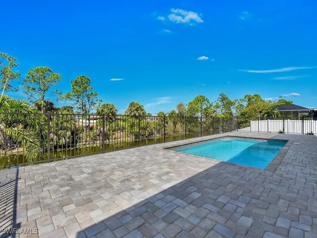 4116 NE 21st Place Cape Coral FL 33909