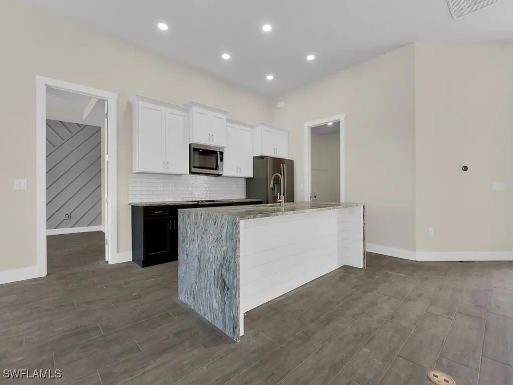 4116 NE 21st Place Cape Coral FL 33909