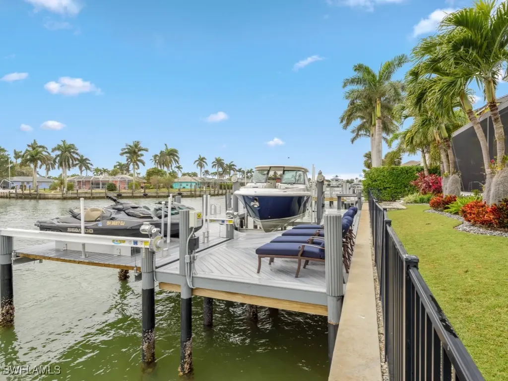 1285 Martinique Court Marco Island FL 34145