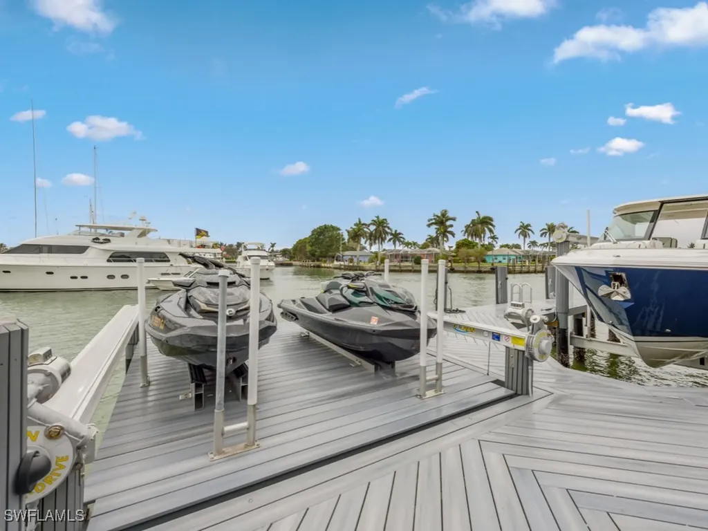 1285 Martinique Court Marco Island FL 34145