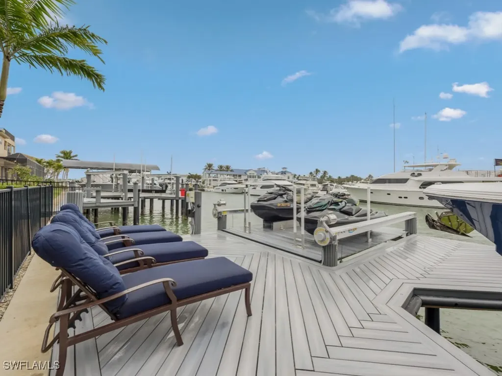1285 Martinique Court Marco Island FL 34145