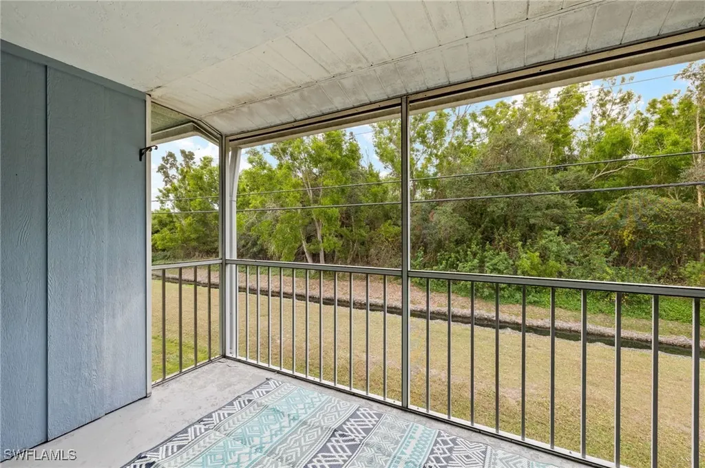 136 Cypress Way E Naples FL 34110