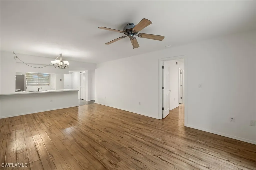 136 Cypress Way E Naples FL 34110