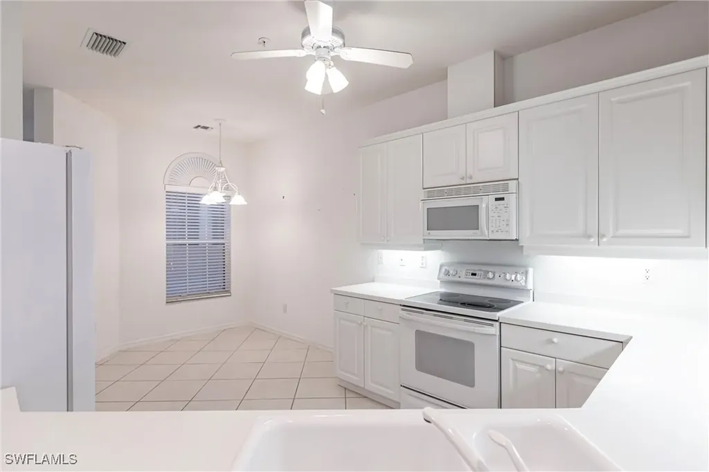 1600 Clermont Drive Naples FL 34109