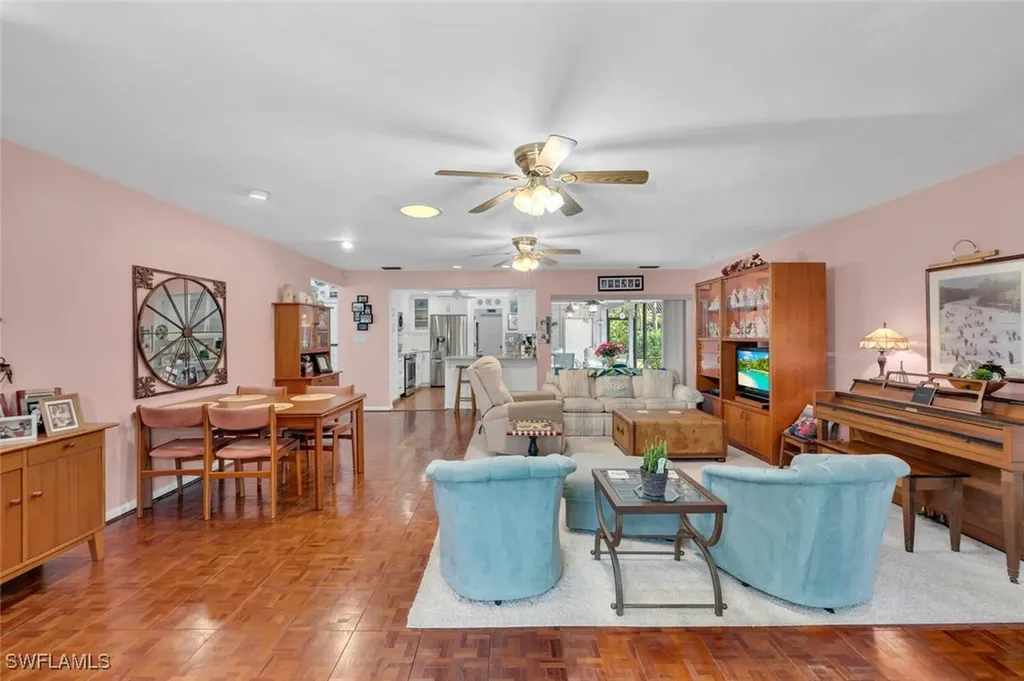 601 Carica Road Naples FL 34108