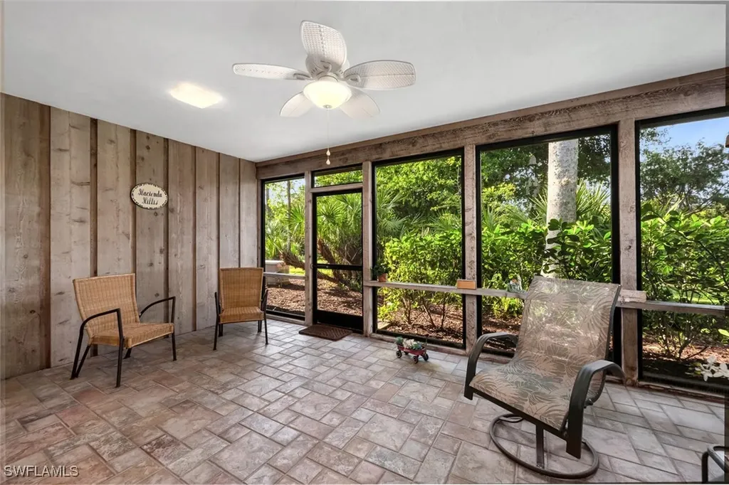601 Carica Road Naples FL 34108