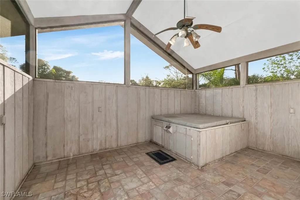 601 Carica Road Naples FL 34108